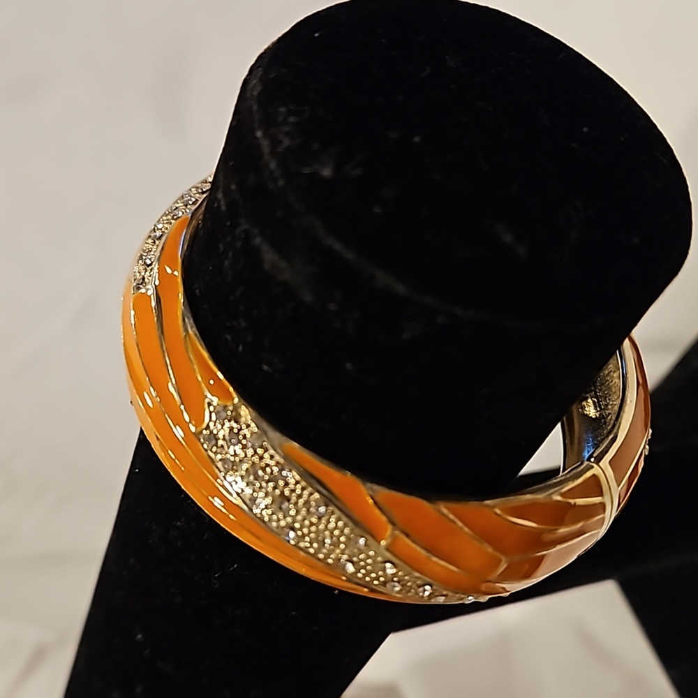 Beautiful Enamel Bangle Bracelet Hinged With Rhinestones
